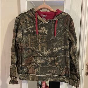 Mossy Oak Green and Red Camouflage Hoodie